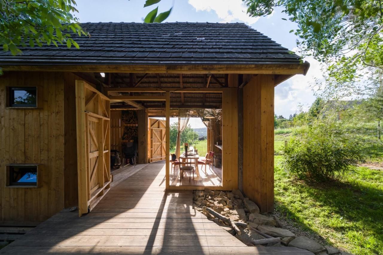 Sen Sosen - Czarujacy Dom Z Sauna, Basenem I Stodola Lekawica  Buitenkant foto